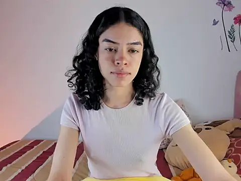 Snapshot of maddy_parker__ chatting on 03/06/26, 02:39 maddy parker online show from 03/06/26, 02:39