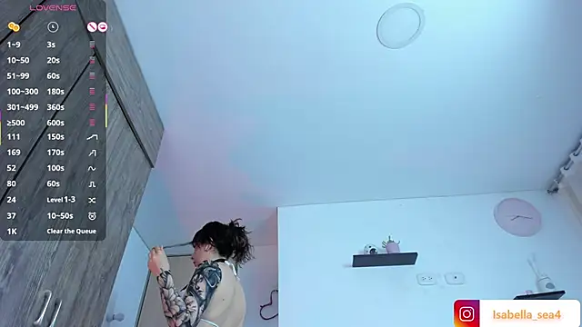 Snapshot of isabella_sea_ chatting on 09/20/25, 01:21 isabella sea  online show from 09/20/25, 01:21