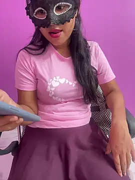 Snapshot of hottylizaa chatting on 10/24/25, 04:00 hottylizaa online show from 10/24/25, 04:00