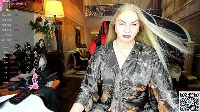 Nina Devillle online show from 03/11/26, 11:10