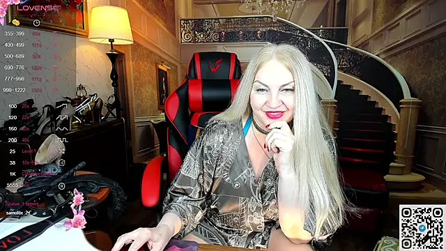 Nina Devillle online show from 04/05/26, 01:45