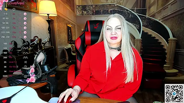 Nina Devillle online show from 03/07/26, 12:21