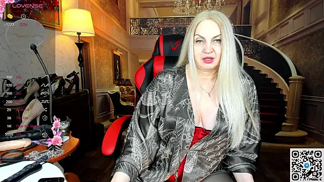 Nina Devillle online show from 05/17/26, 03:06
