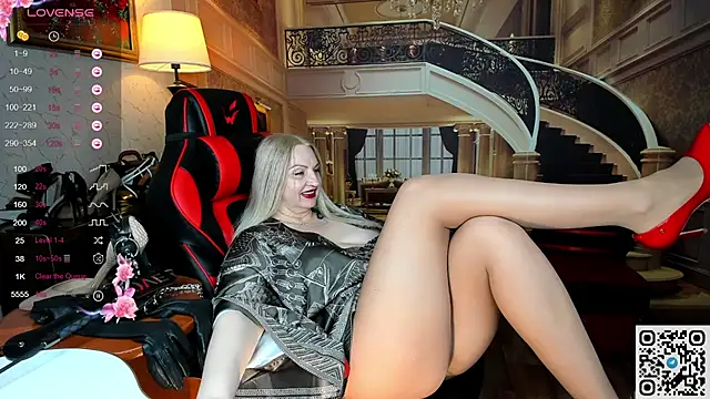 Nina Devillle online show from 03/27/26, 11:22