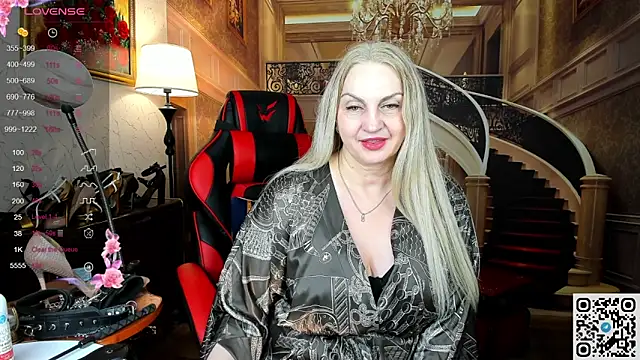 Nina Devillle online show from 05/25/26, 02:00