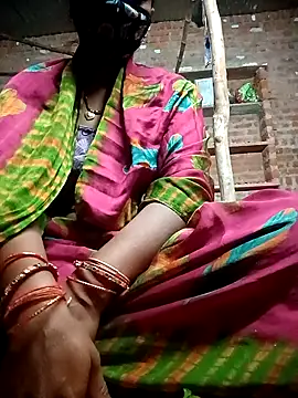 Snapshot of Suman_ji1 chatting on 10/10/25, 06:31 Suman ji1 online show from 10/10/25, 06:31