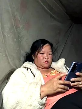 riso-00 online show from 11/28/25, 03:34