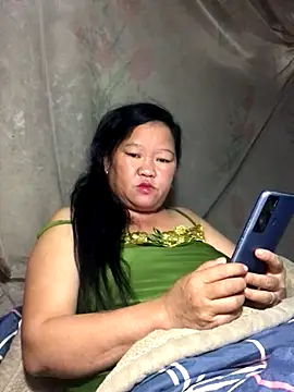 riso-00 online show from 12/01/25, 09:21