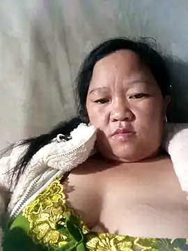 riso-00 online show from 11/12/25, 01:54