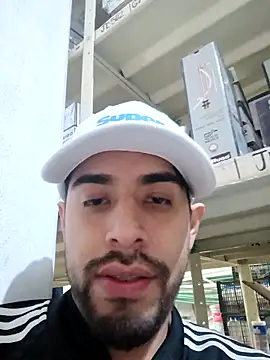 Snapshot of Waver857 chatting on 11/01/25, 12:39 Waver857 online show from 11/01/25, 12:39