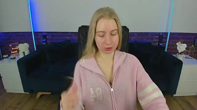 Alina Blonde online show from 02/16/26, 06:34