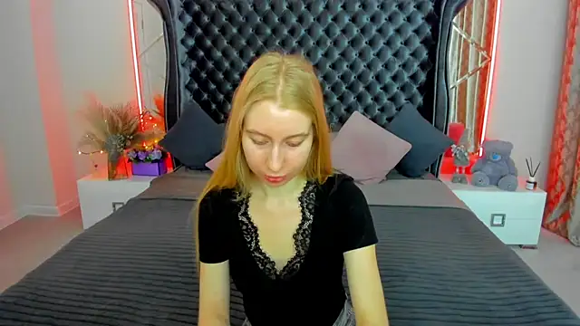 Alina Blonde online show from 05/13/26, 05:36