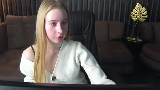 Alina Blonde online show from 03/24/26, 06:46