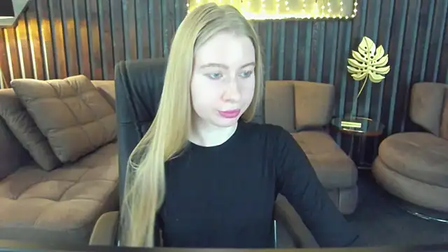 Alina Blonde online show from 03/27/26, 06:33