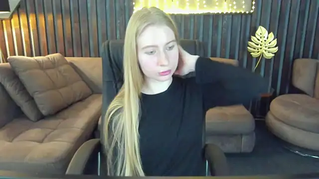 Alina Blonde online show from 03/27/26, 08:26
