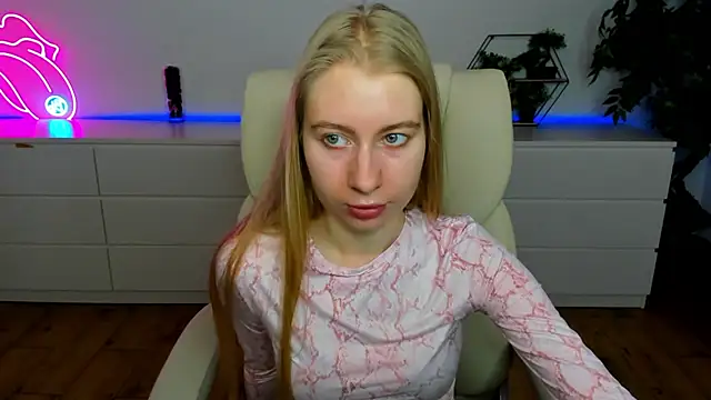 Alina Blonde online show from 03/01/26, 06:35