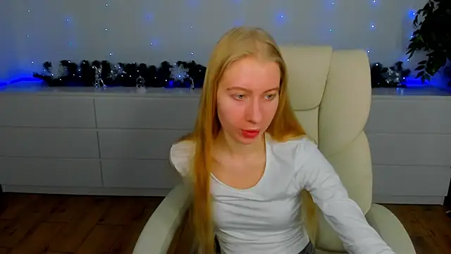 Alina Blonde online show from 12/23/25, 06:34