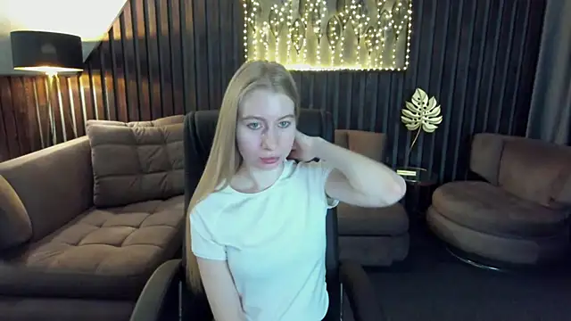 Alina Blonde online show from 05/10/26, 05:33