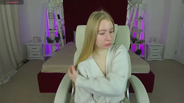 Alina Blonde online show from 04/23/26, 05:36