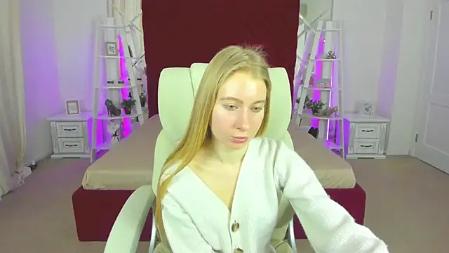 Alina Blonde online show from 03/22/26, 08:49