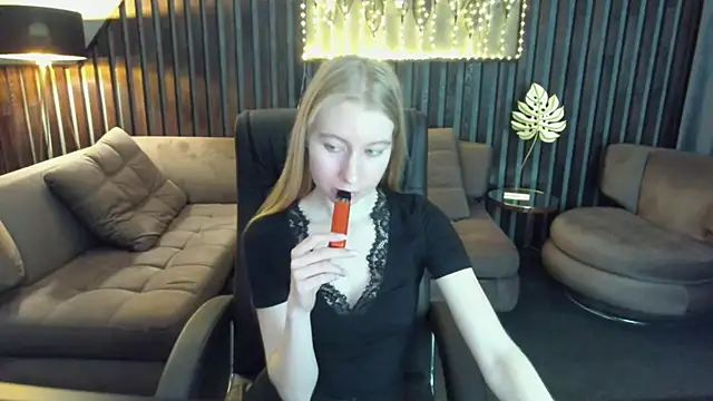 Alina Blonde online show from 05/11/26, 02:56