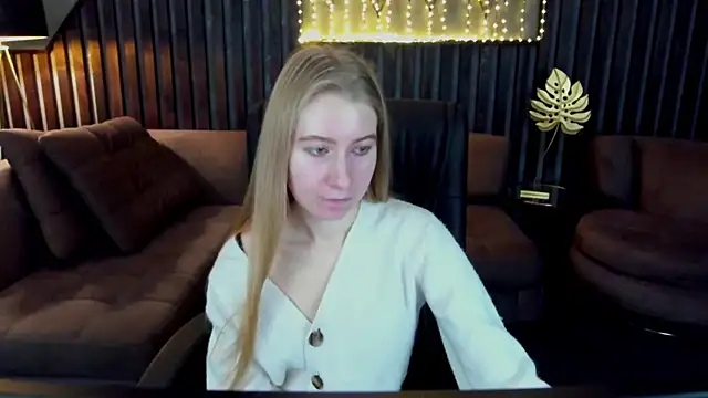 Alina Blonde online show from 04/02/26, 05:36