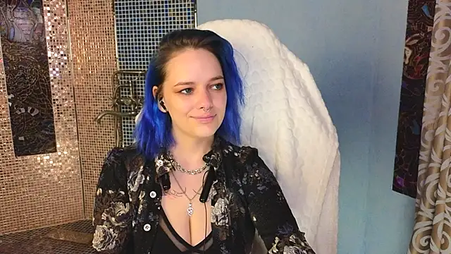 Snapshot of Eniferi chatting on 09/28/25, 03:41 Eniferi online show from 09/28/25, 03:41