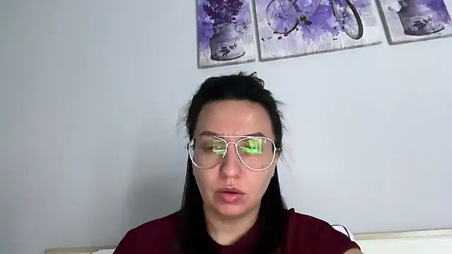 Snapshot of Karllina chatting on 08/06/26, 06:47 Karllina online show from 08/06/26, 06:47