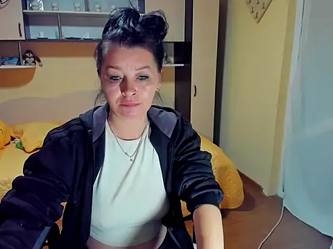 Soffy Skye online show from 04/29/26, 05:00