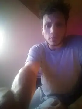 Snapshot of Whiteruntz@xh chatting on 10/23/25, 12:48 Whiteruntzxh online show from 10/23/25, 12:48