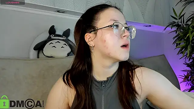 Krysadapp online show from 06/17/26, 12:00
