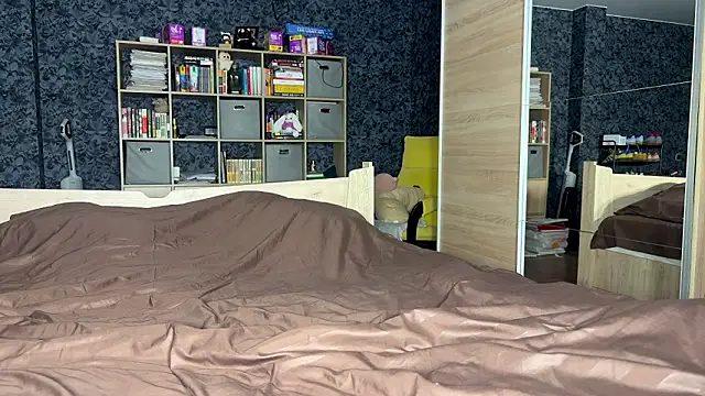 AzureEyes online show from 02/21/26, 02:30