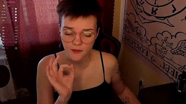 KrisNeal online show from 10/11/25, 09:43