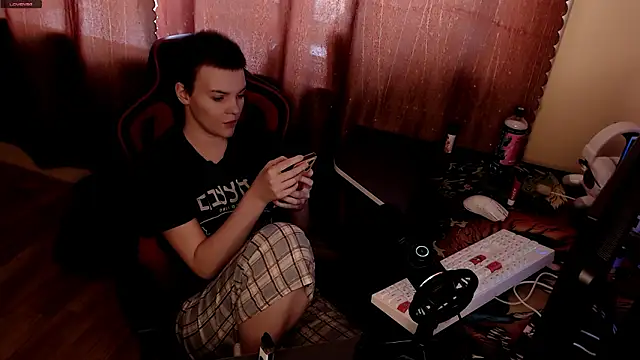 KrisNeal online show from 03/17/26, 09:34