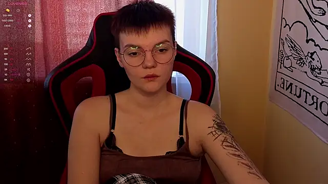 KrisNeal online show from 10/03/25, 09:55