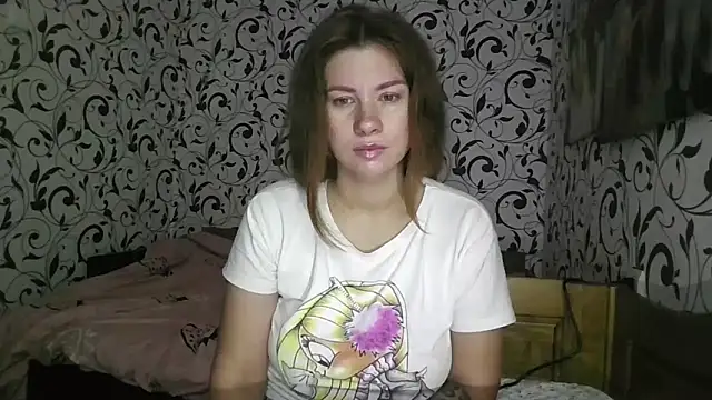 Snapshot of YourEmilie chatting on 09/19/25, 09:08 YourEmilie online show from 09/19/25, 09:08