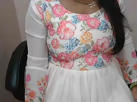 bold naina online show from 11/05/25, 04:48