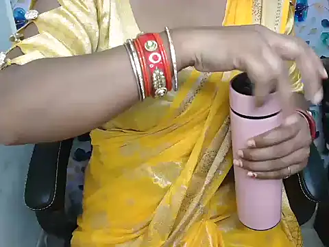 bold naina online show from 09/25/25, 04:29