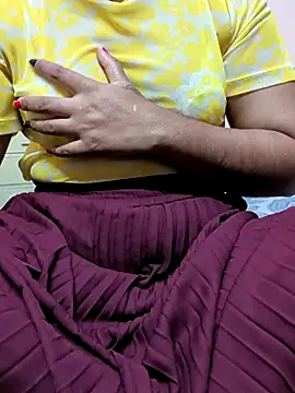 preethi-lovely online show from 10/30/25, 05:06