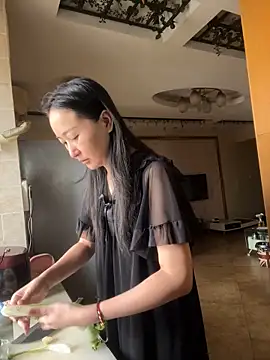 xiuchun100 online show from 09/29/25, 03:02