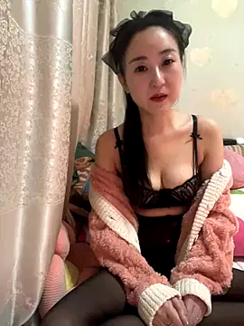 xiuchun100 online show from 11/01/25, 12:10