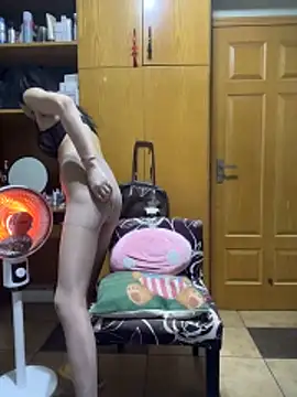 Snapshot of xiuchun100 chatting on 03/11/26, 01:27 xiuchun100 online show from 03/11/26, 01:27