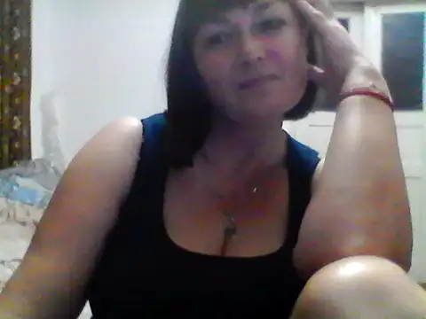 Snapshot of MariannaLove759 chatting on 10/17/25, 03:25 MariannaLove759 online show from 10/17/25, 03:25