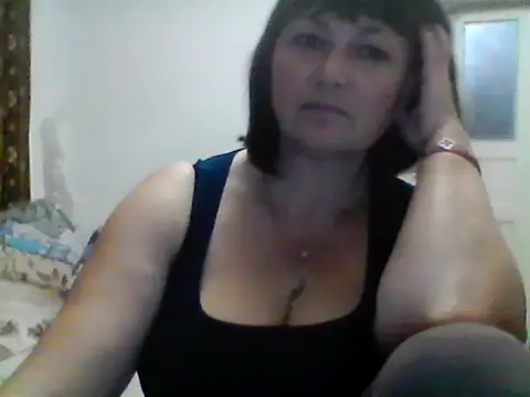 Snapshot of MariannaLove759 chatting on 10/13/25, 03:35 MariannaLove759 online show from 10/13/25, 03:35