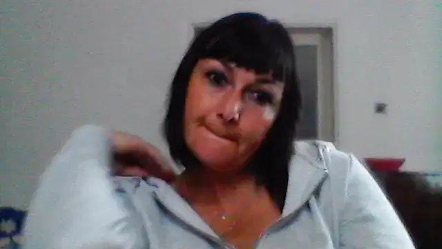 Snapshot of MariannaLove759 chatting on 09/27/25, 06:19 MariannaLove759 online show from 09/27/25, 06:19