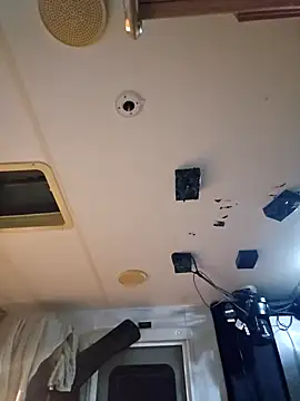 larry36 12 online show from 10/08/25, 07:10