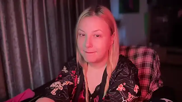 BikiHellena online show from 11/08/25, 06:39