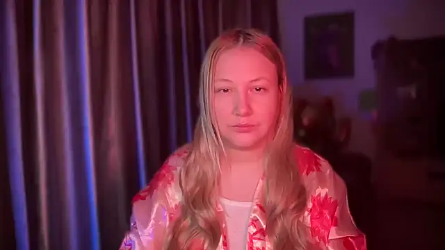 BikiHellena online show from 04/23/26, 03:35