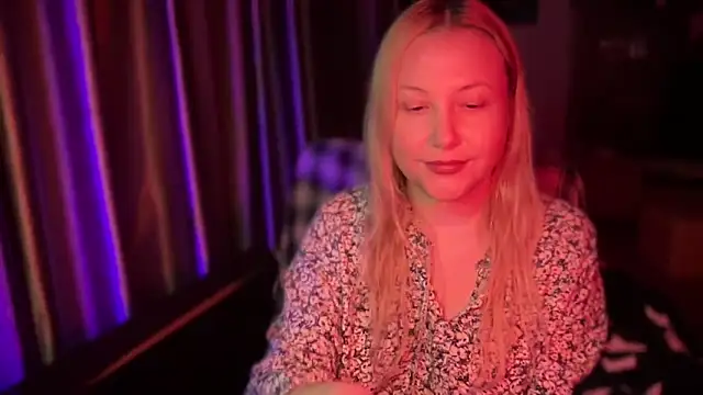 BikiHellena online show from 10/29/25, 11:36