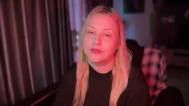 BikiHellena online show from 11/02/25, 05:56